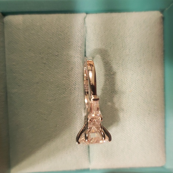 ring - Picture 13 of 16